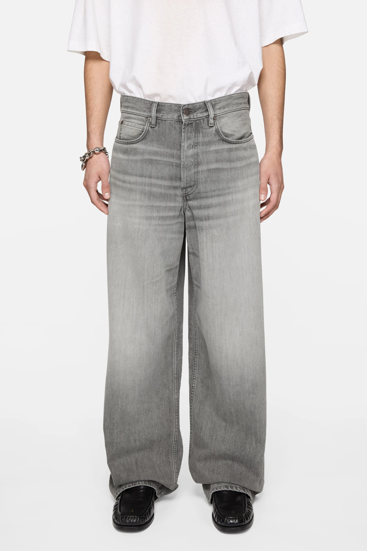 Acne Studios 1981 Loose Fit Jeans – Grey Washed