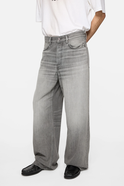 Acne Studios 1981 Loose Fit Jeans – Grey Washed