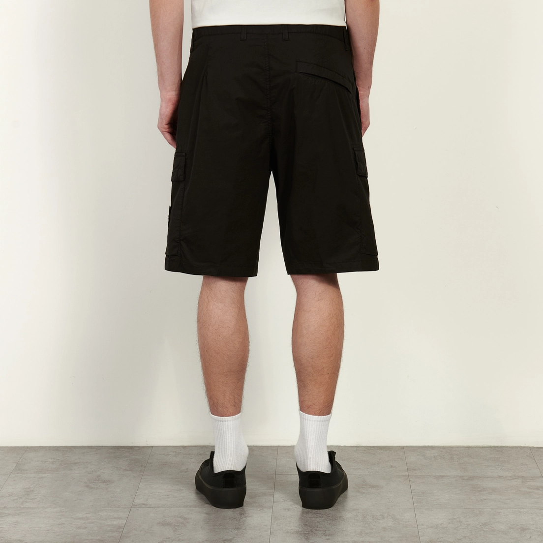 Stone Island Men's Stretch Cotton Tela Paracadute Regular-Fit Cargo Shorts