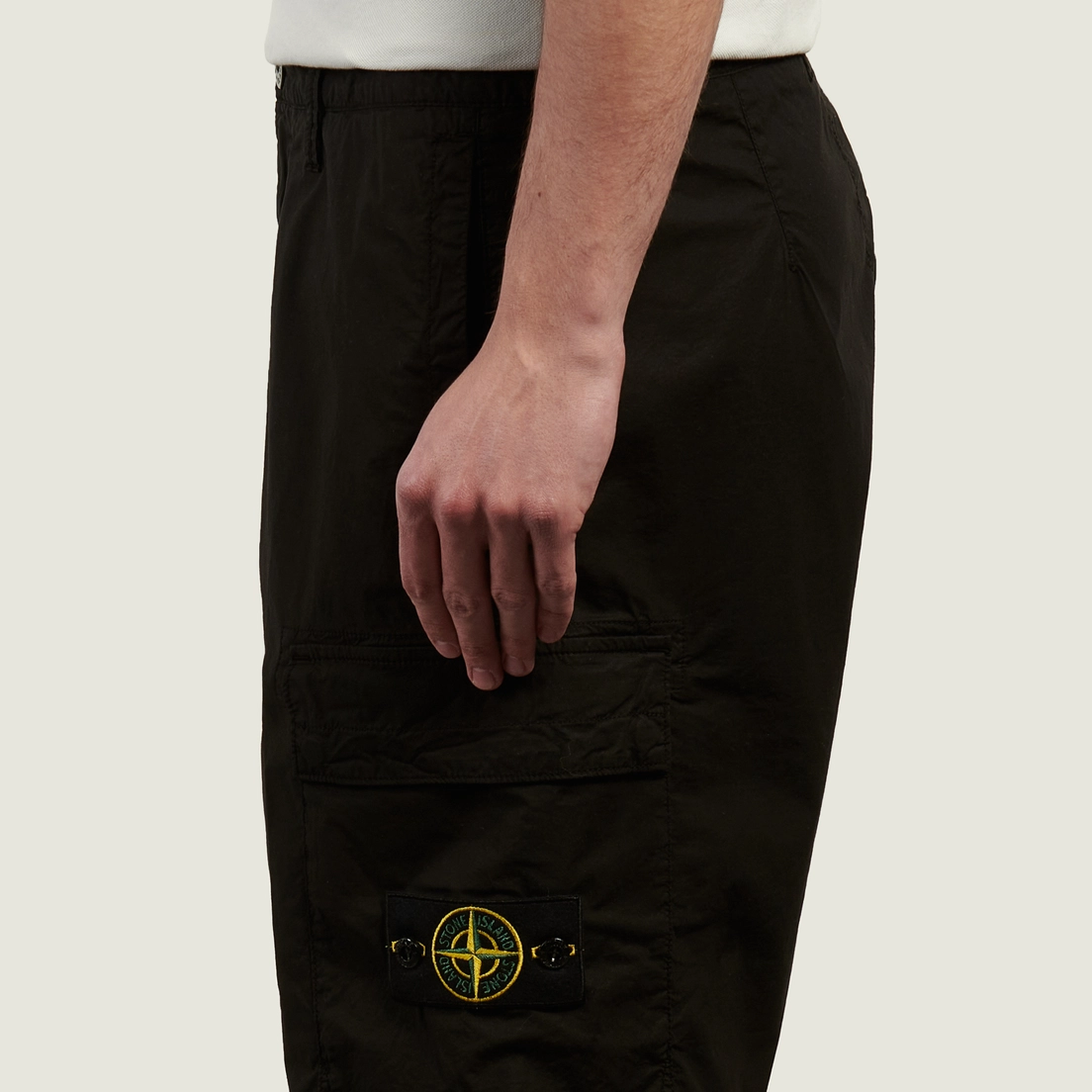 Stone Island Men's Stretch Cotton Tela Paracadute Regular-Fit Cargo Shorts